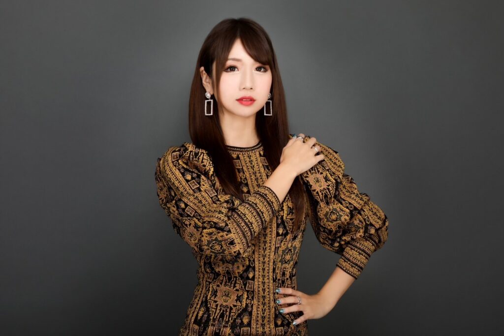 DJ黒髪のリリー